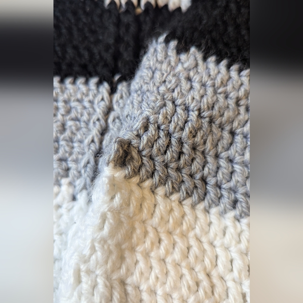 Handmade Crochet striped pullover - Picture 7 of 7